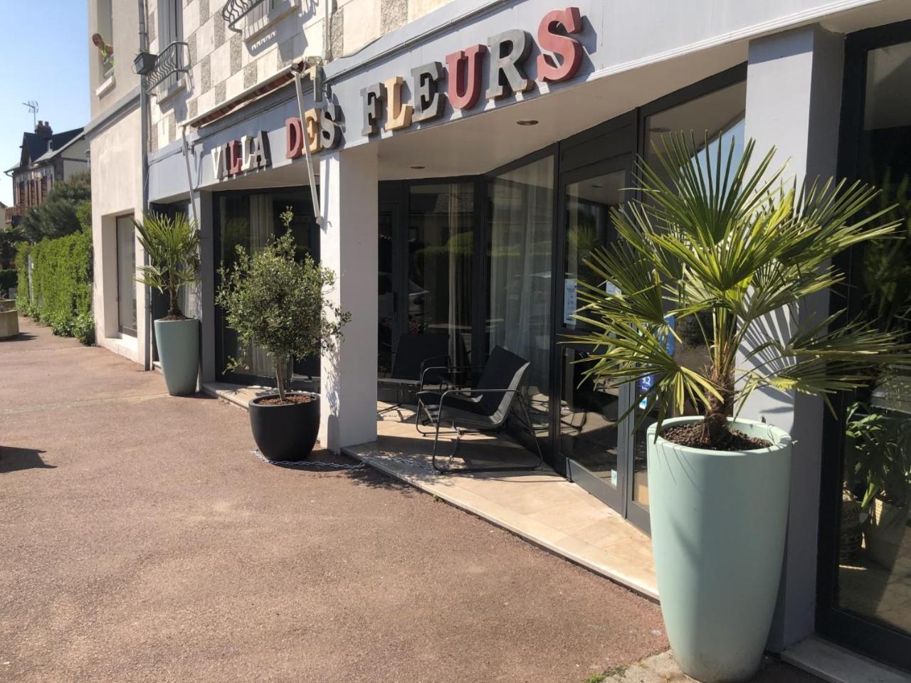 La Villa Des Fleurs Blonville Exterior photo
